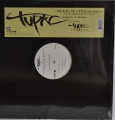 2PAC (TUPAC) - ONE DAY AT A TIME (2003) - 12'' MAXI SINGLE SIFIR
