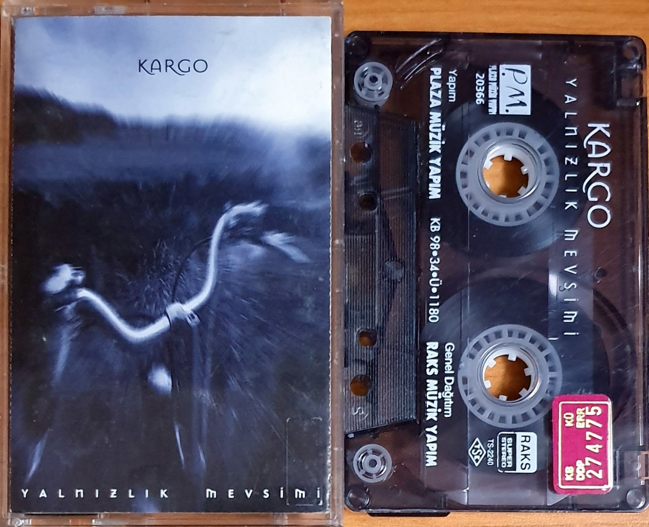 KARGO - YALNIZLIK MEVSİMİ (1998) - KASET PLAZA MÜZİK 2.EL
