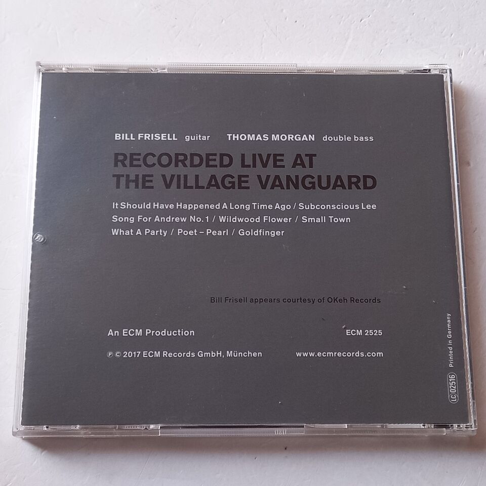 BILL FRISELL, THOMAS MORGAN – SMALL TOWN (2017) - CD İSME İMZALI 2.EL