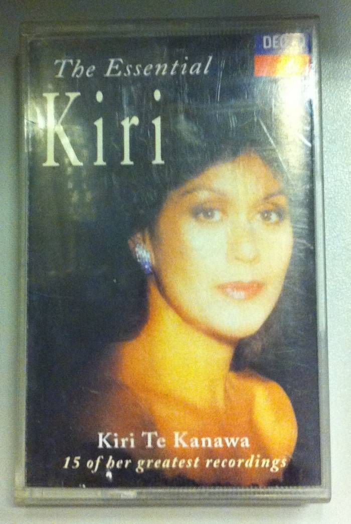 KIRI TE KANAWA THE ESSENTIAL 2.EL KASET
