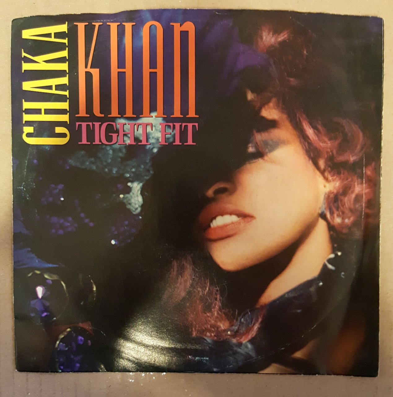 CHAKA KHAN - TIGHT FIT / WHO'S IT GONNA BE - 7'' 45 DEVİR 2.EL PLAK