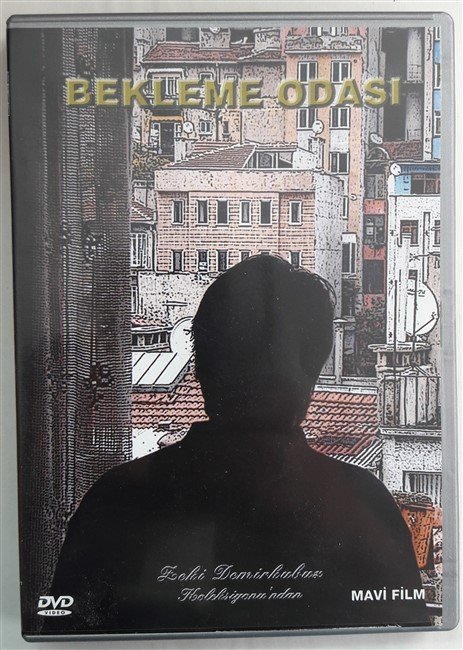 BEKLEME ODASI (2003) - NURHAYAT KAVRAK - NİLÜFER AÇIKALIN - SERDAR ORÇİN - UFUK BAYRAKTAR - ZEKİ DEMİRKUBUZ - DVD 2.EL