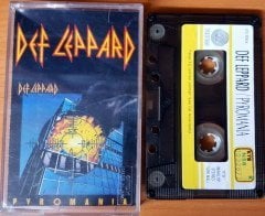DEF LEPPARD - PYROMANIA (1989) PLAKSAN CASSETTE MADE IN TURKEY ''USED''