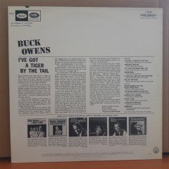 BUCK OWENS - I'VE GOT A TIGER BY THE TAIL - LP 2.EL PLAK