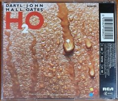 DARYL HALL & JOHN OATES - H2O (1982) - CD 2.EL