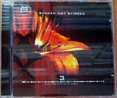 SHAKEN NOT STIRRED / MIXED AND COMPILED BY BABAK (2002) PLASTIC CITY CD 2.EL
