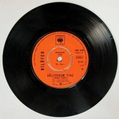 NİLÜFER - KALBİM BİR PUSULA - 45LİK