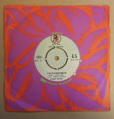 SERAP MUTLU - UNUTAMIYORUM / GECELER İÇİNDEN BİR GECE SEÇTİK - 7'' 45 DEVİR MELODİ FİRMA KAPAKLI AVNİ ANIL YAYIN AJANSI 2.EL