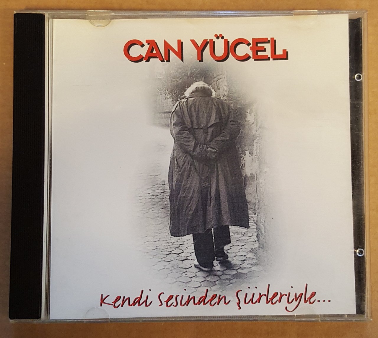 CAN YÜCEL - KENDİ SESİNDEN ŞİİRLERİYLE CD 2.EL