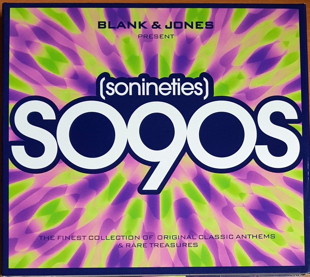 BLANK & JONES PRESENT: SO90S SONINETIES / PM DAWN, ENIGMA, SEAL, OLIVE, KOSHEEN, DURAN DURAN, NEW ORDER, THE VERVE (2012) SOUNDCOLOURS 3CD 2.EL
