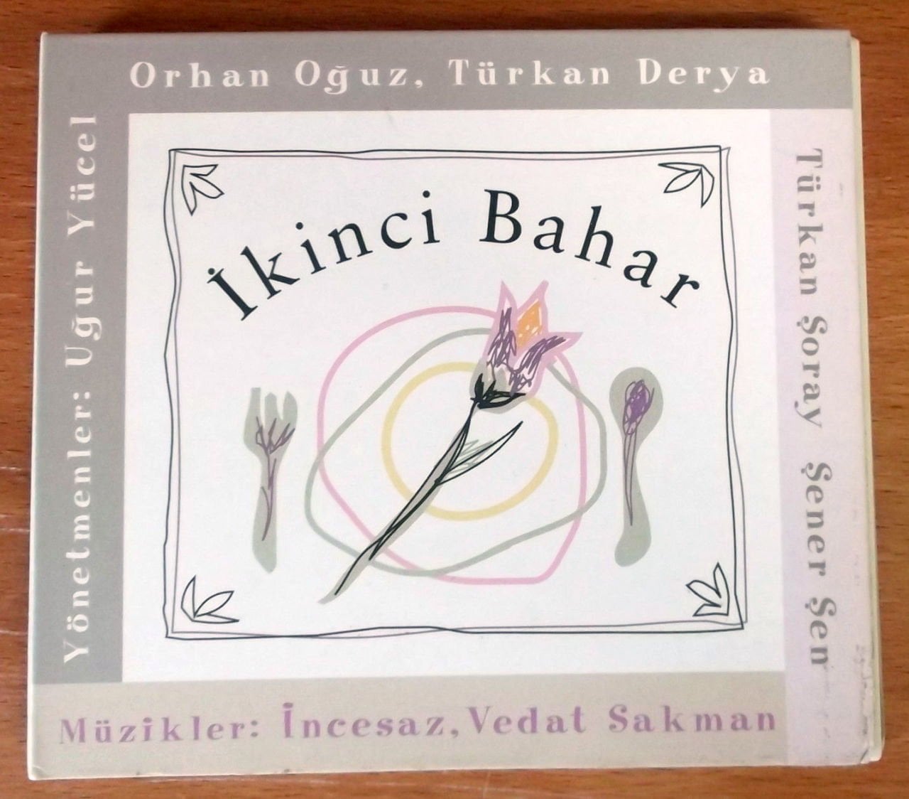 İKİNCİ BAHAR DİZİ MÜZİKLERİ - İNCESAZ VEDAT SAKMAN - CD DIGIPACK 2.EL
