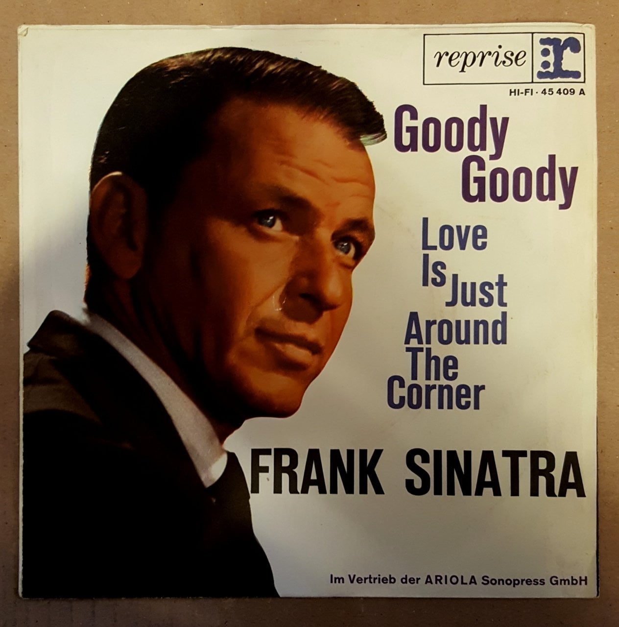FRANK SINATRA - GOODY GOODY / LOVE IS JUST AROUND THE CORNER  - 7'' 45 DEVİR 2.EL PLAK