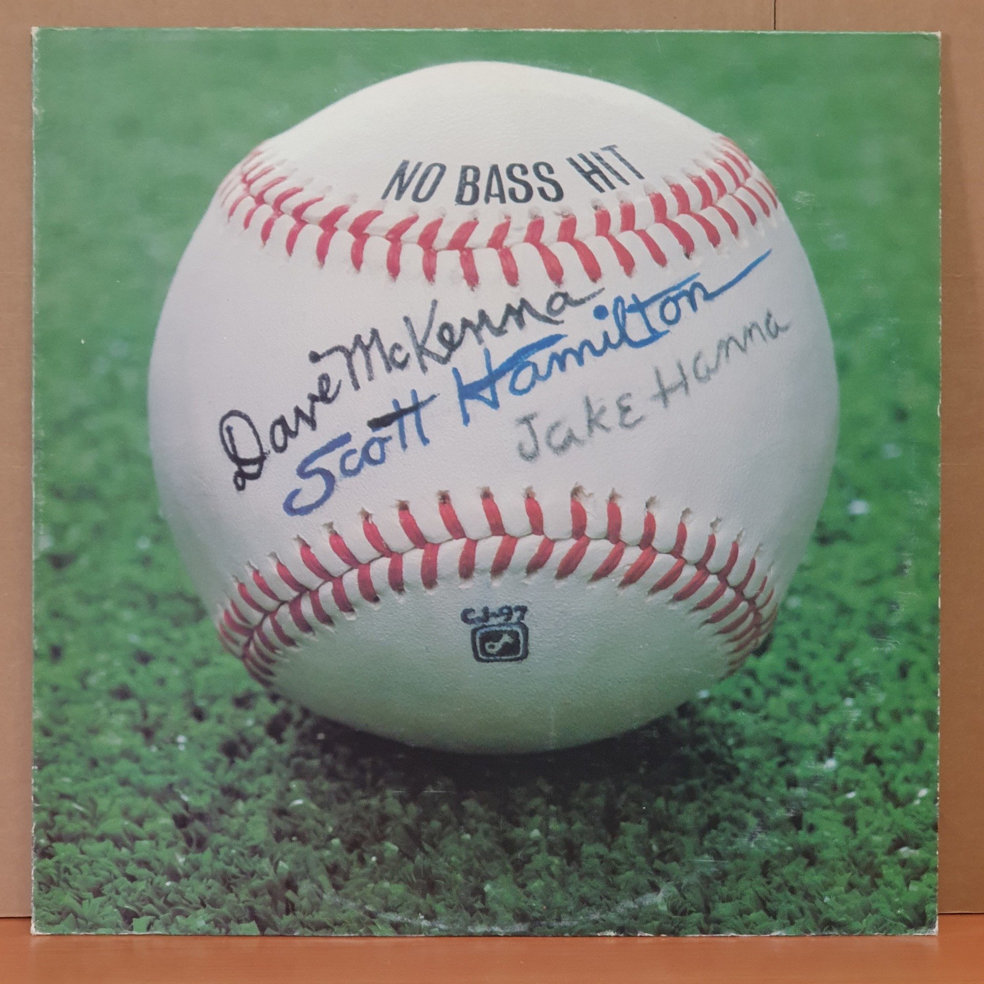 DAVE MCKENNA, SCOTT HAMILTON, JAKE HANNA - NO BASS HIT (1979) - LP 2.EL PLAK