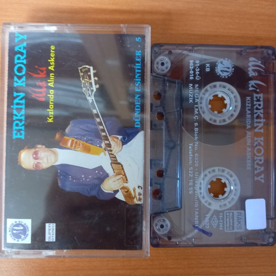 ERKİN KORAY - İLLA Kİ / KIZLARI DA ALIN ASKERE / DÜNDEN ESİNTİLER 5 (1991) - KASET 2.EL