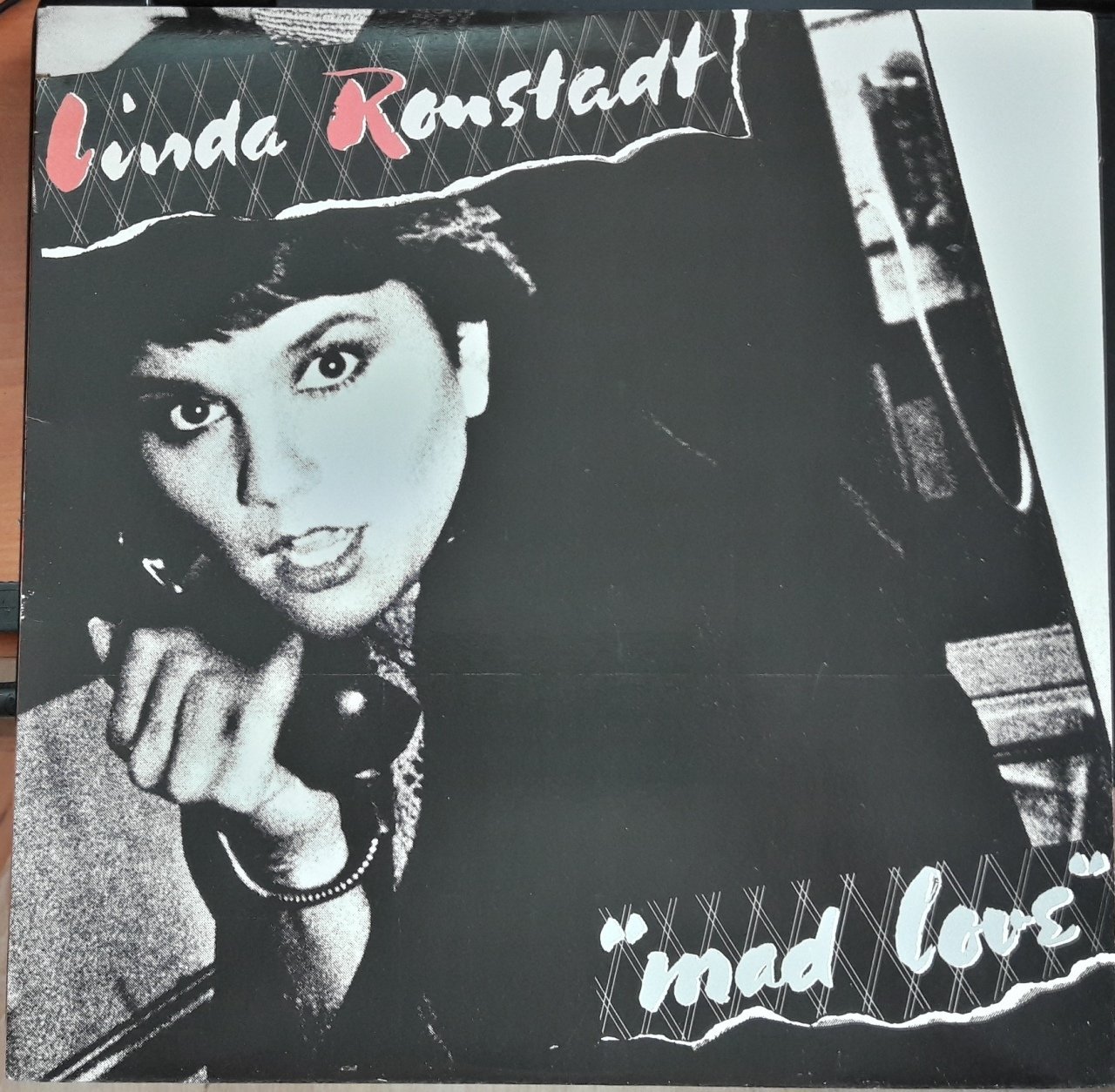 LINDA RONSTADT - MAD LOVE (1980) - 2.EL PLAK