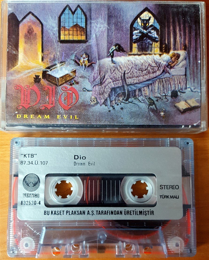 DIO - DREAM EVIL(1987) PLAKSAN CASSETTE MADE IN TURKEY ''USED''