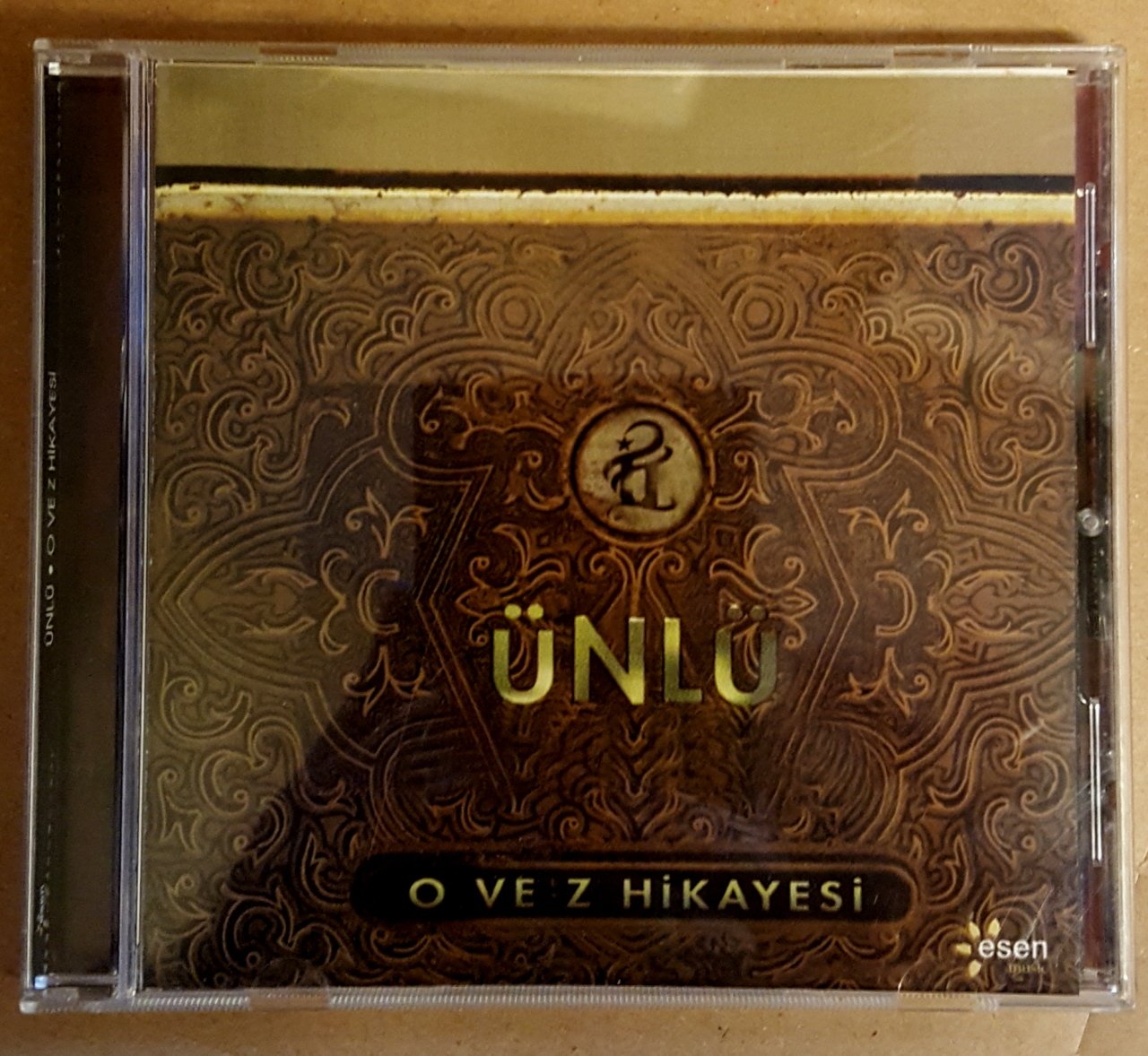 ÜNLÜ - O VE Z HİKAYESİ (1998) - CD 2.EL