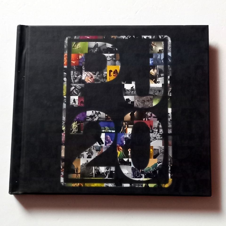 PEARL JAM – TWENTY - ORIGINAL MOTION PICTURE SOUNDTRACK (2011) - 2CD COMPILATION DIGIBOOK 2.EL
