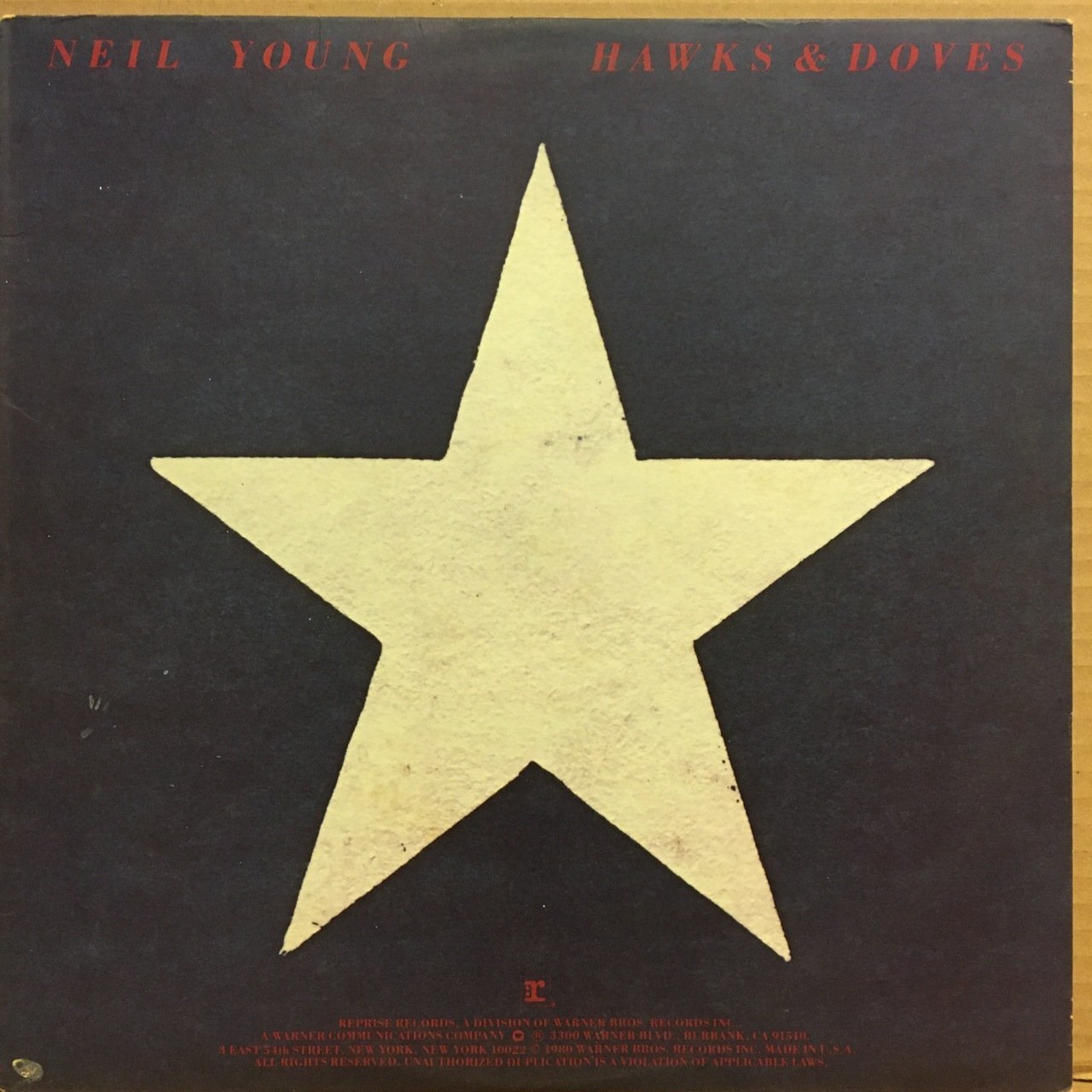 NEIL YOUNG - HAWKS & DOVES (1980) 2.EL PLAK