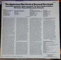 THE MYSTERIOUS FILM WORLD OF BERNARD HERRMANN (1975) - 2.EL PLAK