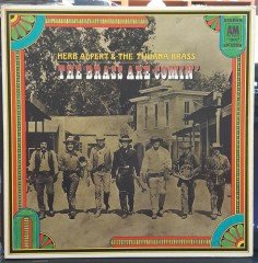 HERB ALPERT & THE TIJUANA BRASS - THE BRASS ARE COMIN' - PLAK 2.EL