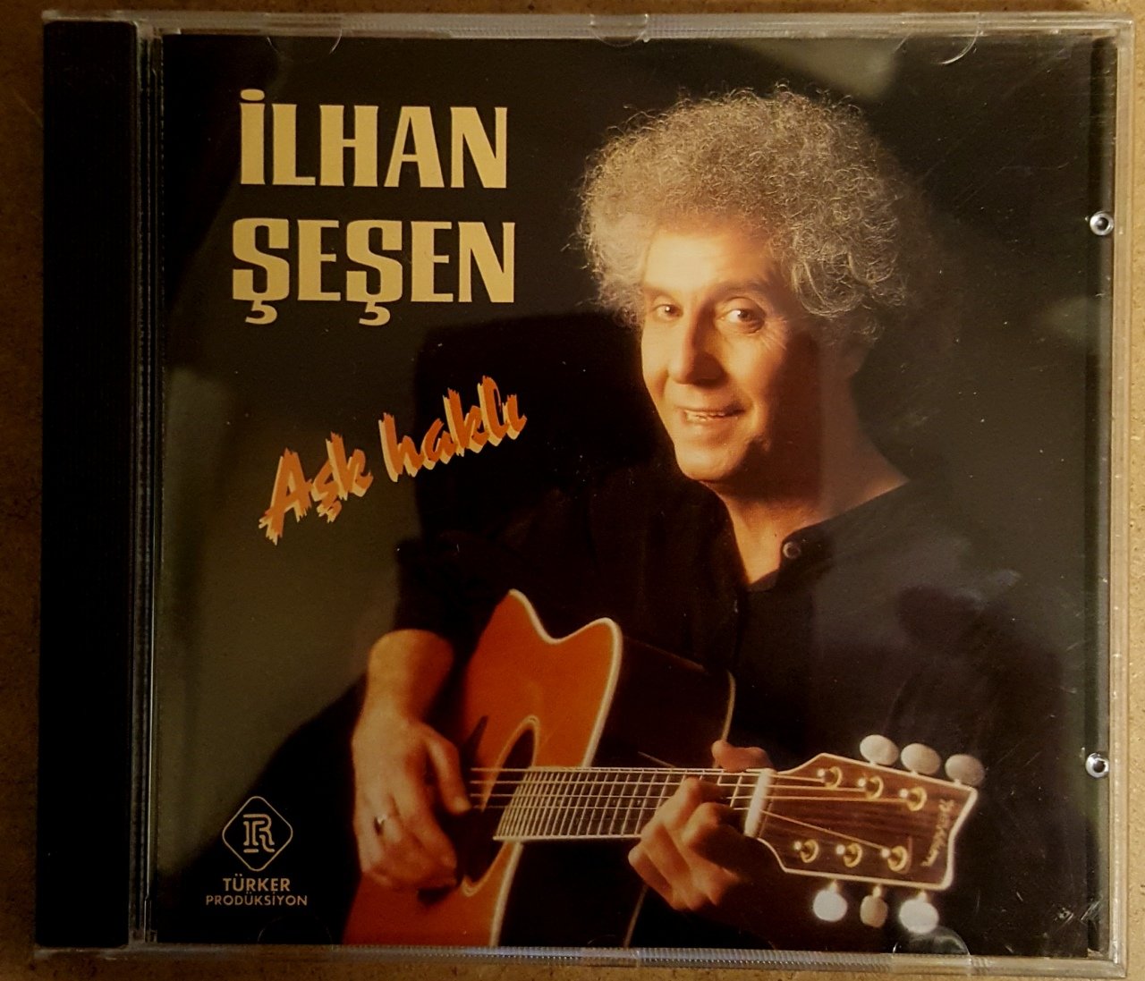 İLHAN ŞEŞEN - AŞK HAKLI (1994) - CD TÜRKER PRODÜKSİYON 2.EL