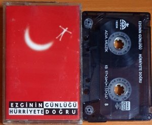 EZGİNİN GÜNLÜĞÜ - HÜRRİYETE DOĞRU (1997) - KASET ADA MÜZİK 2.EL