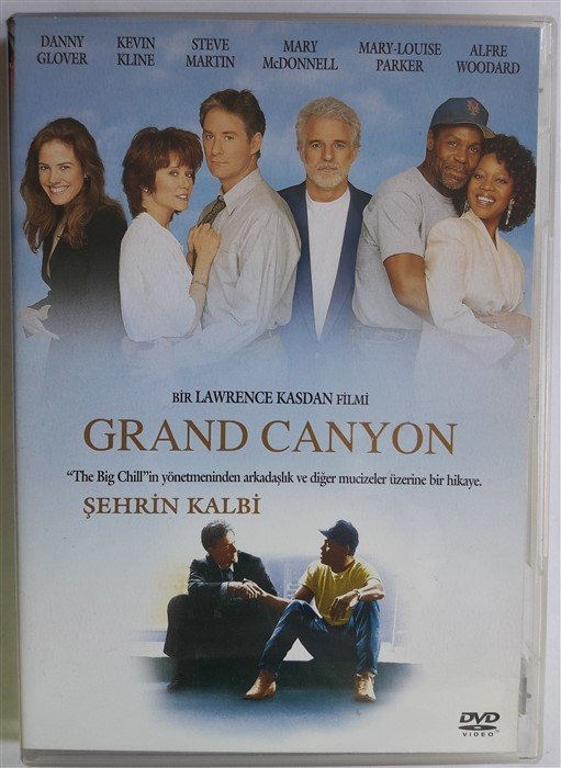 ŞEHRİN KALBİ - GRAND CANYON - DANNY GLOVER - KEVIN KLINE - STEVE MARTIN - LAWRENCE KASDAN - DVD 2.EL