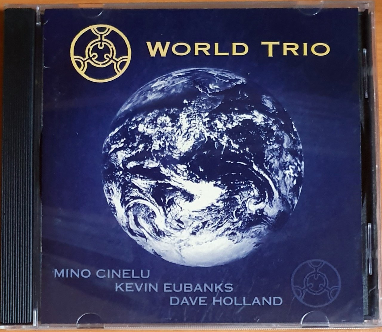 MINO CINELU, KEVIN EUBANKS, DAVE HOLLAND - WORLD TRIO (1995) - CD INTUITION MUSIC 2.EL