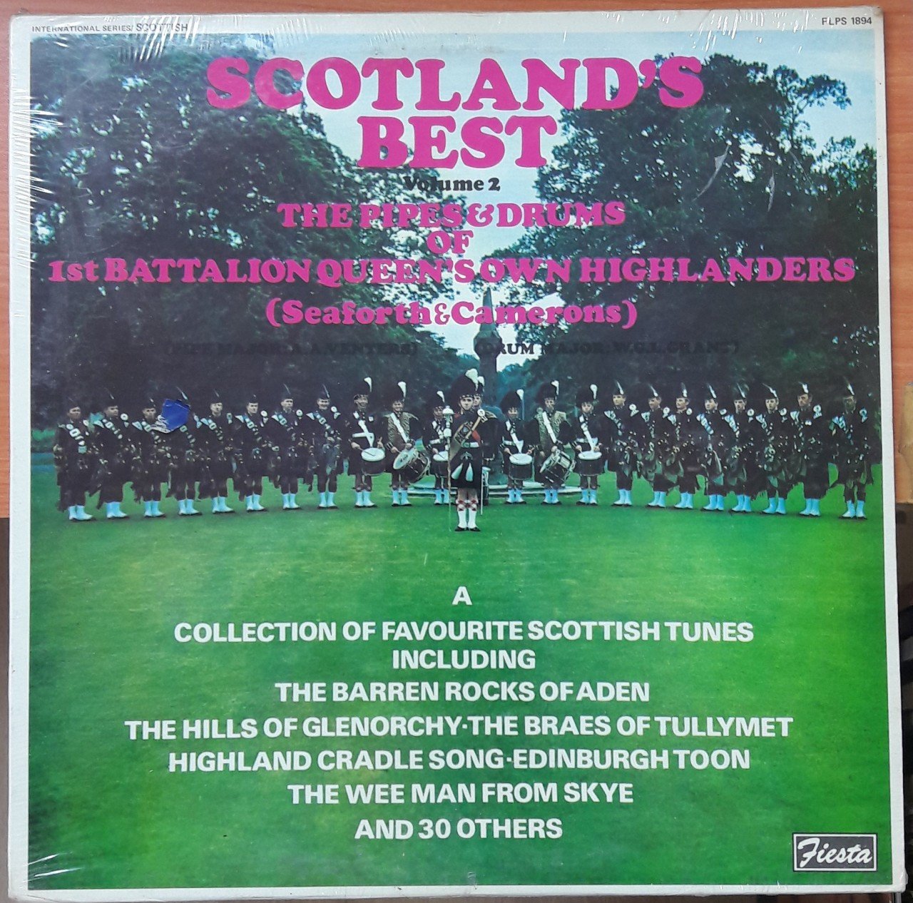 SCOTLAND'S BEST VOLUME 2 - DÖNEM BASKISI PLAK SIFIR