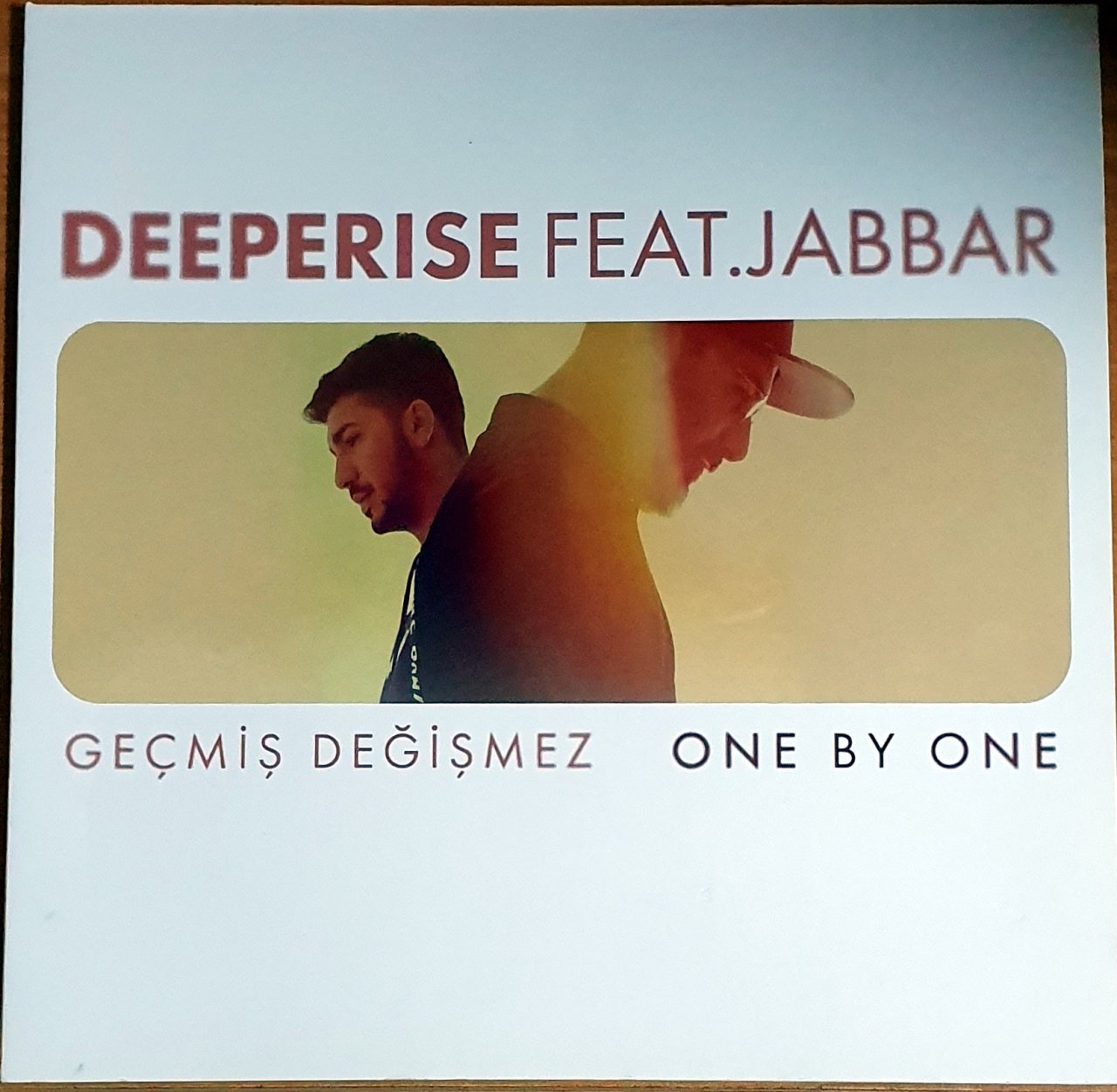 DEEPERISE FEAT. JABBAR - GEÇMİŞ DEĞİŞMEZ / ONE BY ONE (2018) - CD SINGLE 2.EL