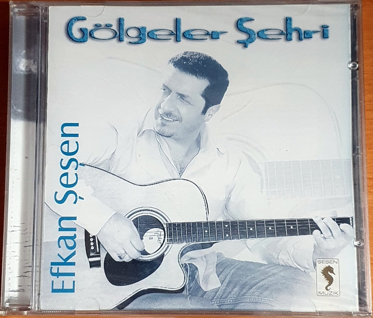 EFKAN ŞEŞEN - GÖLGELER ŞEHRİ - CD SIFIR
