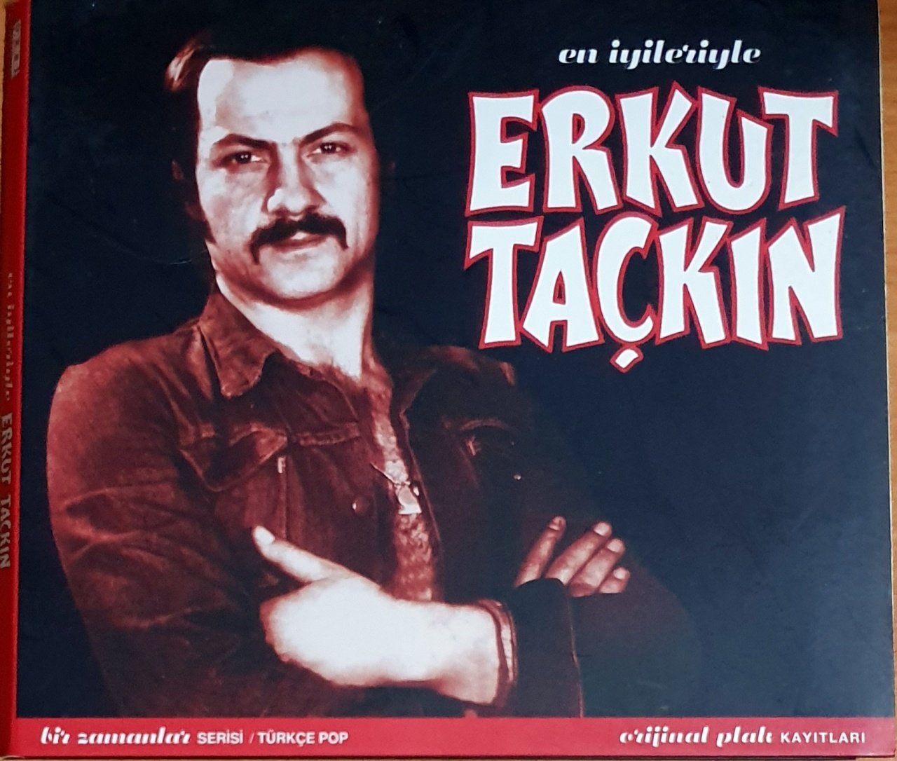 ERKUT TAÇKIN EN İYİLERİYLE / BİR ZAMANLAR SERİSİ (2009) - CD KİTAPÇIĞI EKSİK OSSİ MÜZİK 2.EL