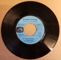 GILBERT BECAUD - ET MAINTENANT / LE CONDAMNE / DANS CES MOMENTS-LA / TOI, LE MUSICIEN (1961) - 7'' 45 DEVİR 2.EL PLAK