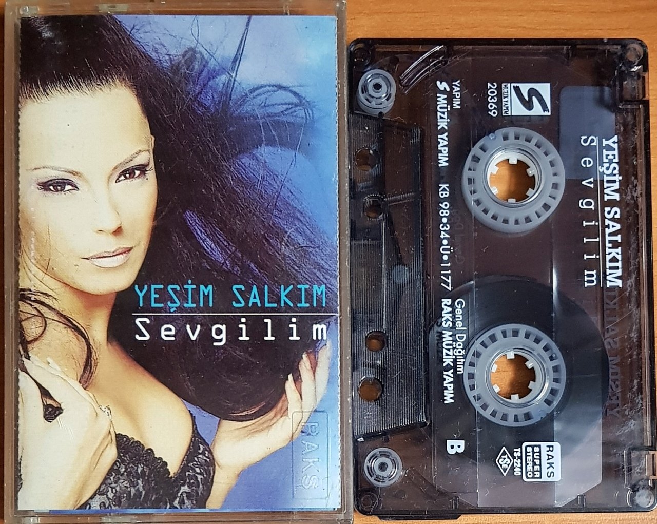 YEŞİM SALKIM - SEVGİLİM (1998) S MÜZİK KASET 2.EL