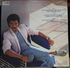 LIONEL RICHIE - CAN'T SLOW DOWN (1983) - 2.EL PLAK