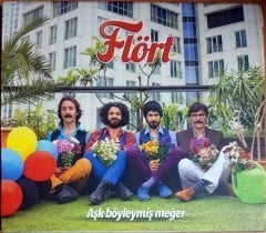 FLÖRT - AŞK BÖYLEYMİŞ MEĞER CD 2.EL