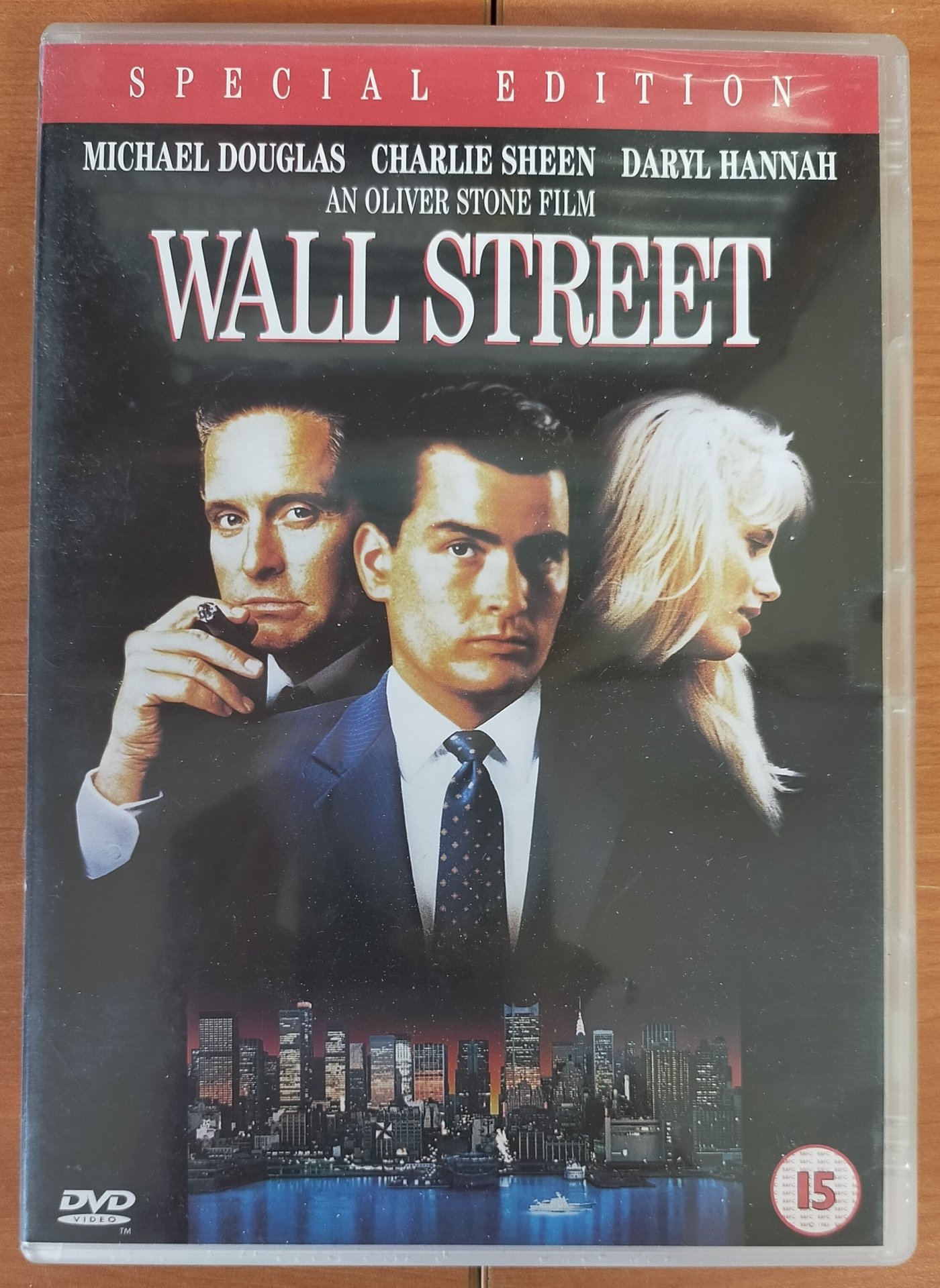 BORSA - WALL STREET - MICHAEL DOUGLAS - CHARLIE SHEEN - DARYL HANNAH - OLIVER STONE - DVD 2.EL - TR YOKTUR
