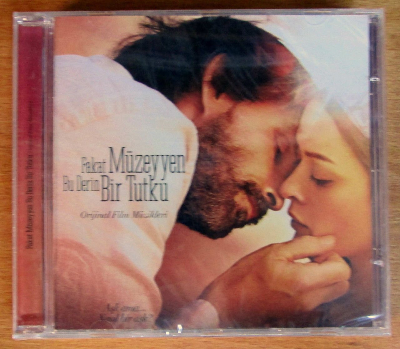 FAKAT MÜZEYYEN BU DERİN BİR  SOUNDTRACK CD SFR