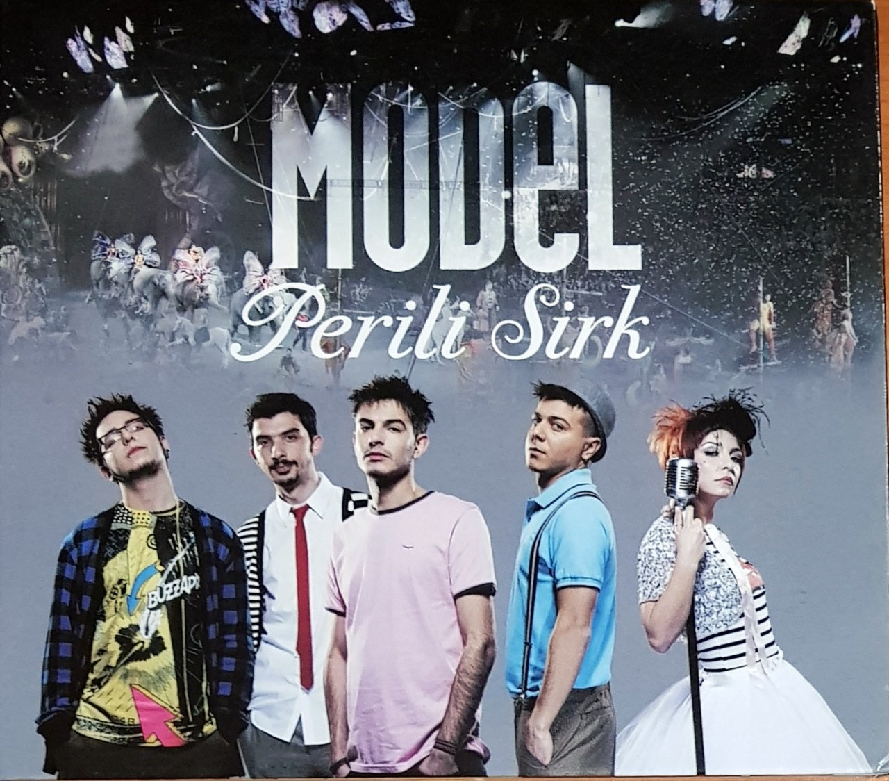 MODEL - PERİLİ SİRK (2009) ARISTA CD 2.EL