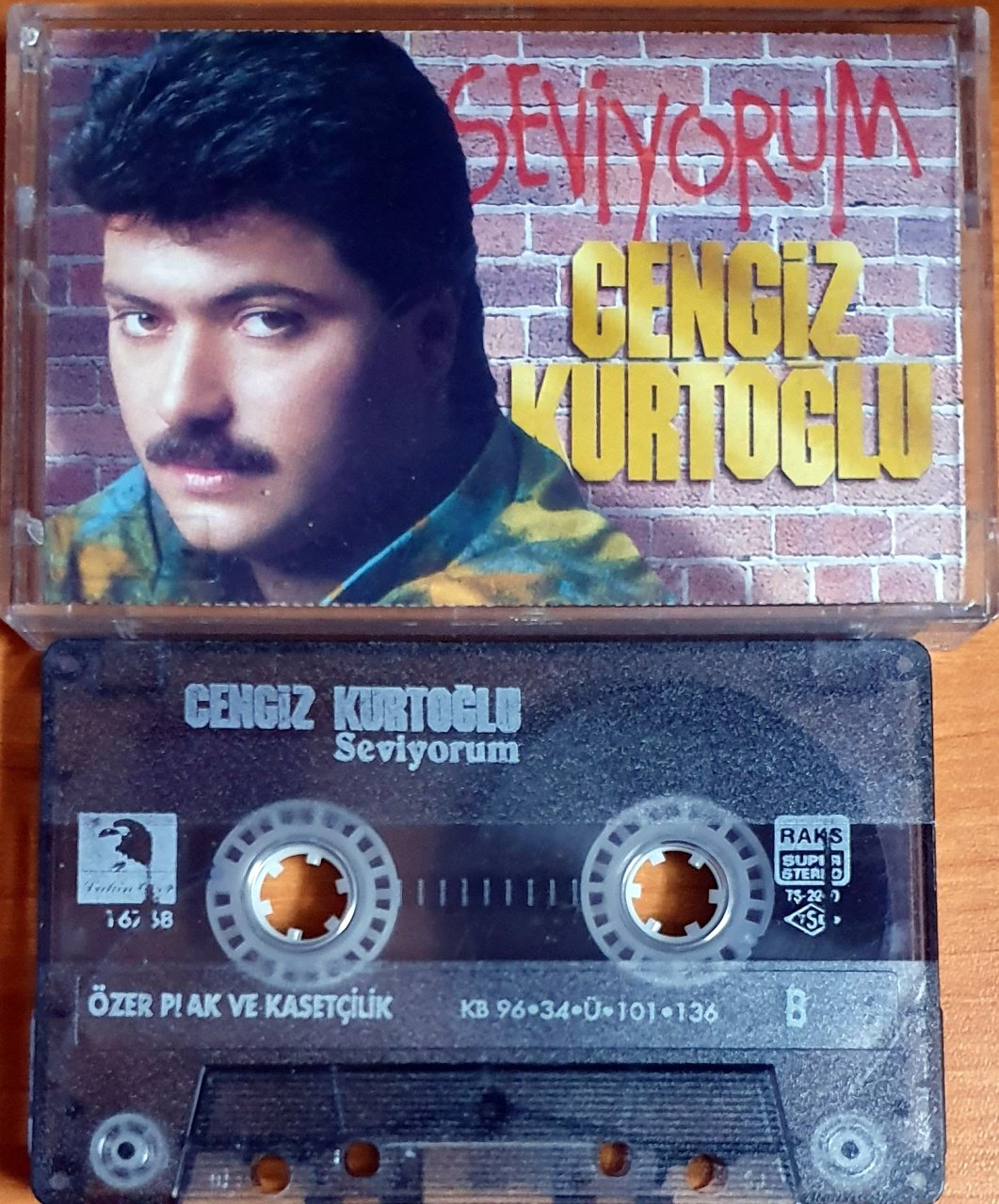 CENGİZ KURTOĞLU - SEVİYORUM (1996)  - KASET ÖZER 2.EL