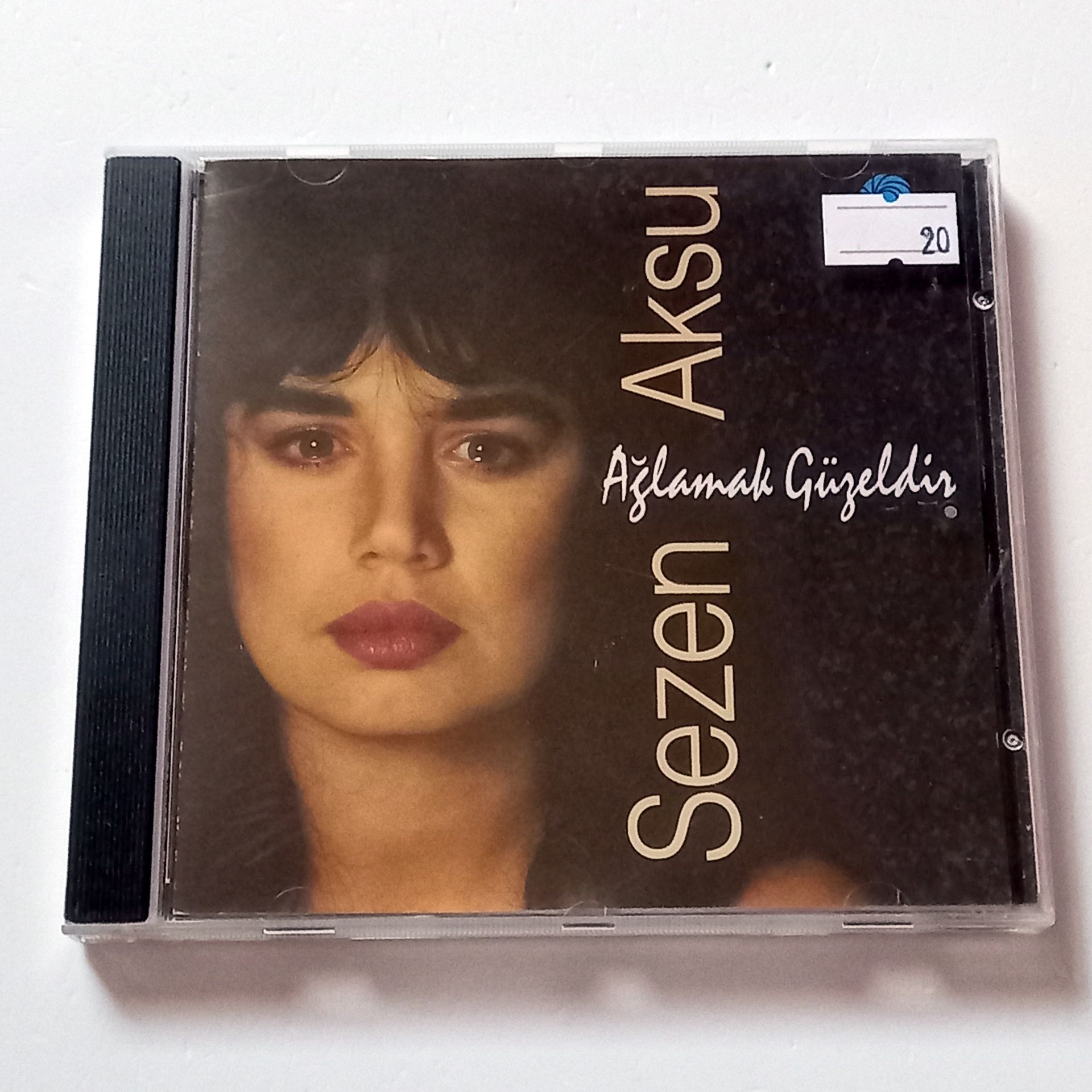 SEZEN AKSU - AĞLAMAK GÜZELDİR (1994) - CD KERVAN PLAKÇILIK 2.EL