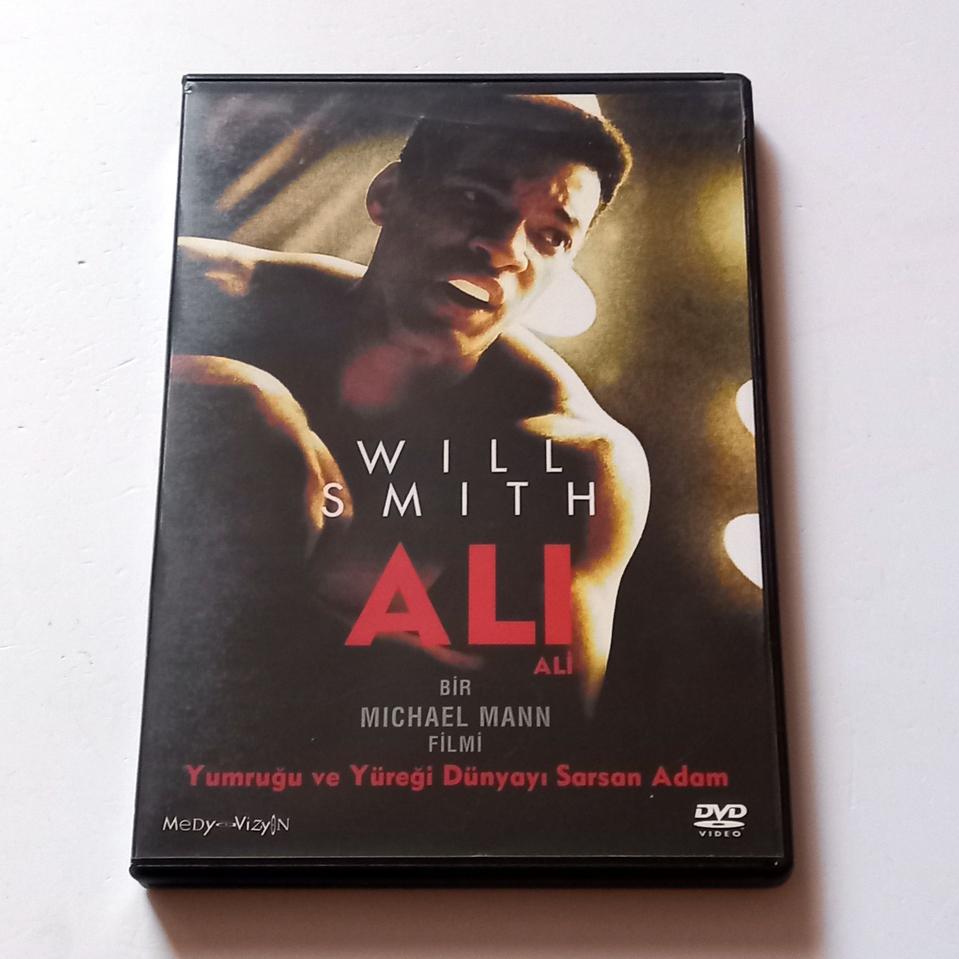 ALI - WILL SMITH, JAMIE FOXX, YÖN.: MICHAEL MANN - DVD 2.EL