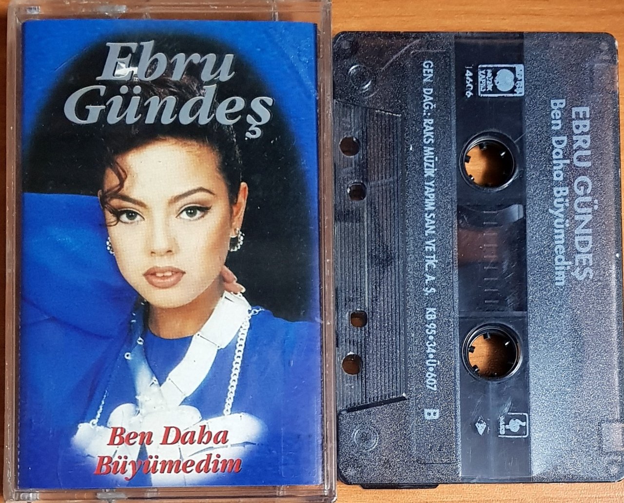 EBRU GÜNDEŞ - BEN DAHA BÜYÜMEDİM (1995) MARŞ MÜZİK KASET 2.EL