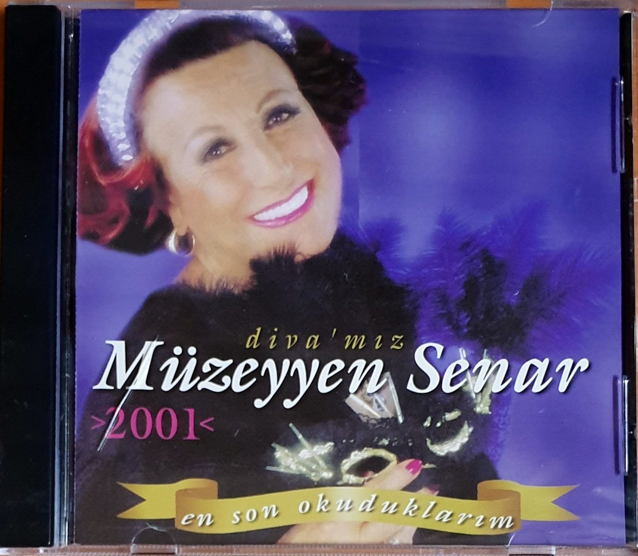 MÜZEYYEN SENAR - DIVA'MIZ / 2001 / EN SON OKUDUKLARIM (2001) STÜDYO MARŞANDİZ CD 2.EL