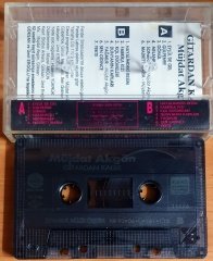 MÜJDAT AKGÜN - GİTARDAN KALBE (1993) - KASET 2.EL