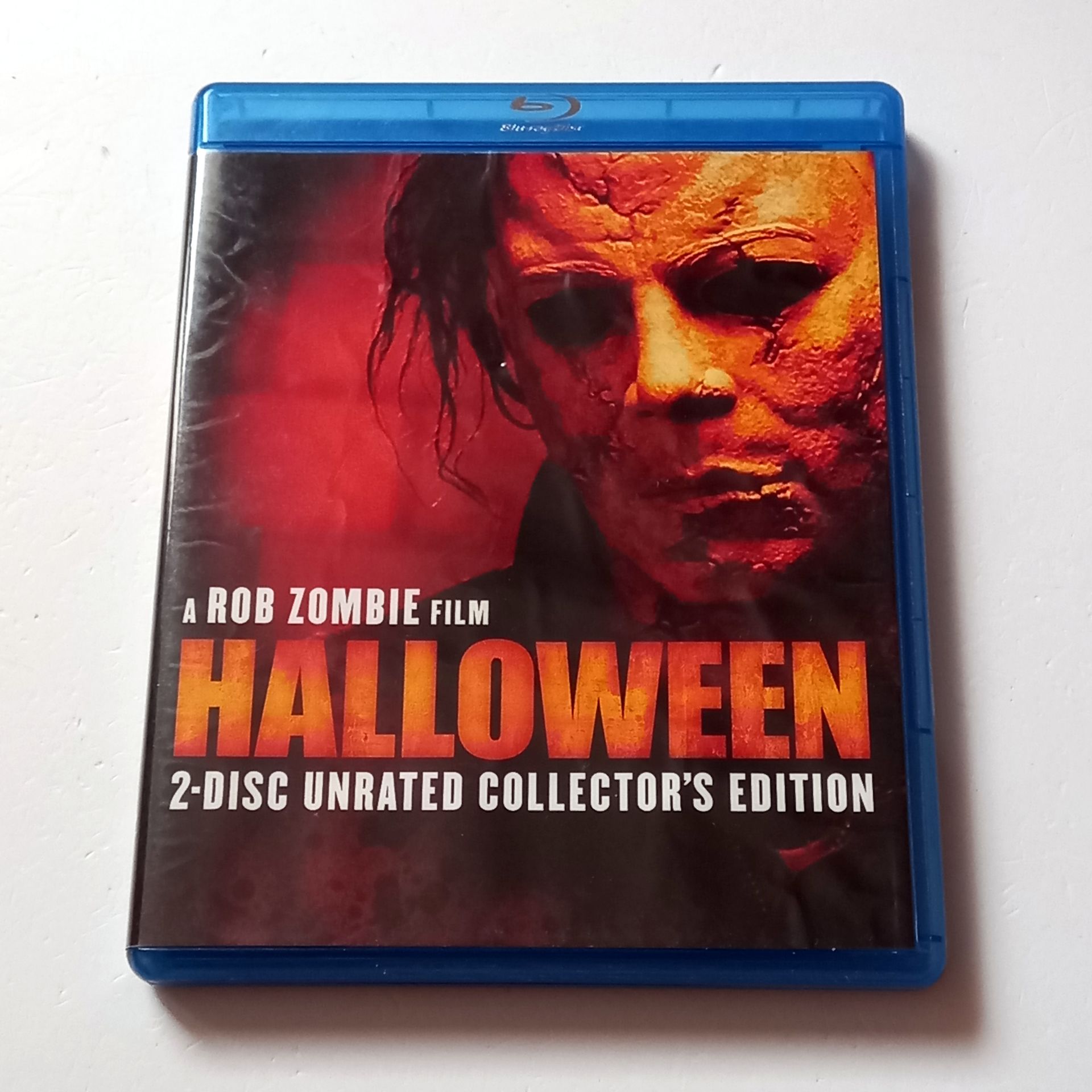 HALLOWEEN - MALCOLM MCDOWELL, SHERI MOON ZOMBIE - YÖN.: ROB ZOMBIE - 2 DİSK BLU-RAY REGION A 2.EL TR ALTYAZI YOKTUR