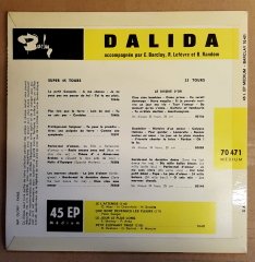 DALIDA - JE L'ATTENDS / QUE SONT DEVENUES LES FLEURS / LE JOUR LE PLUS LONG / PETIT ELEPHANT TWIST (1962) - 7'' 45 DEVİR 2.EL PLAK