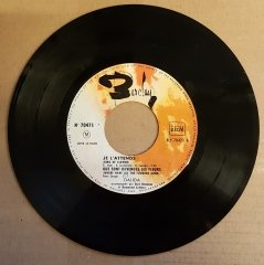 DALIDA - JE L'ATTENDS / QUE SONT DEVENUES LES FLEURS / LE JOUR LE PLUS LONG / PETIT ELEPHANT TWIST (1962) - 7'' 45 DEVİR 2.EL PLAK