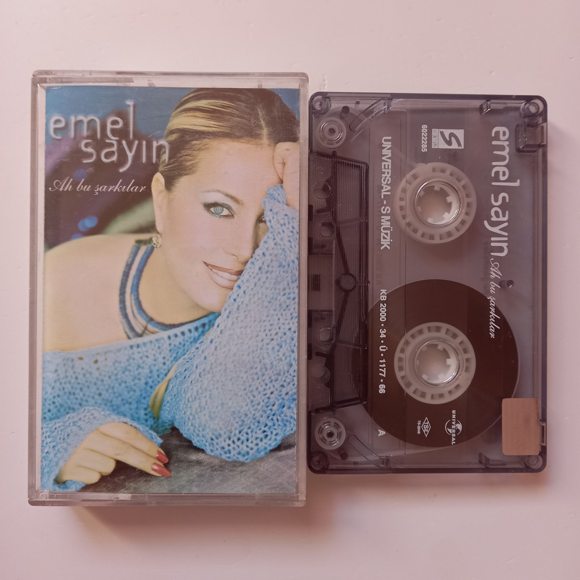 EMEL SAYIN - AH BU ŞARKILAR (2000) - KASET 2.EL